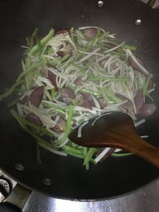杏鲍菇炒二刀腊肉的做法步骤：8