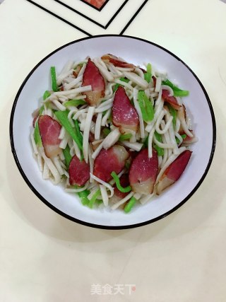 杏鲍菇炒二刀腊肉的做法步骤：9