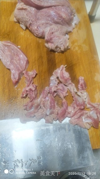 羊肉炒儿菜的做法步骤：2