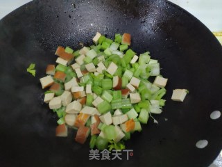素鸡炒芹菜的做法步骤：3