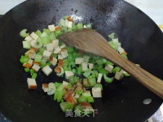 素鸡炒芹菜的做法步骤：4