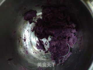 坚果酸奶薯泥的做法步骤：2
