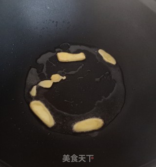 腊鸭腿焖萝卜的做法步骤：4