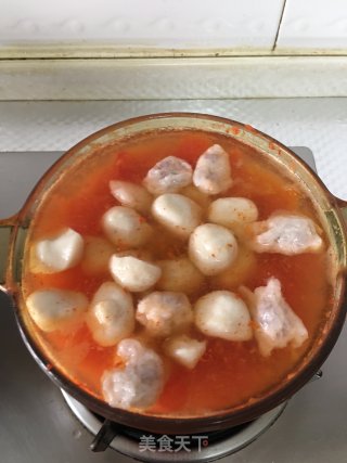 西红柿鱼圆虾滑汤的做法步骤：4