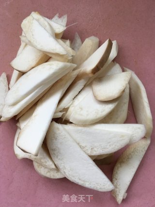 杏鲍菇青红椒五花肉片的做法步骤：2