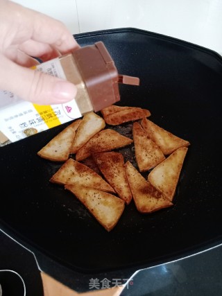 孜然豆腐的做法步骤：5