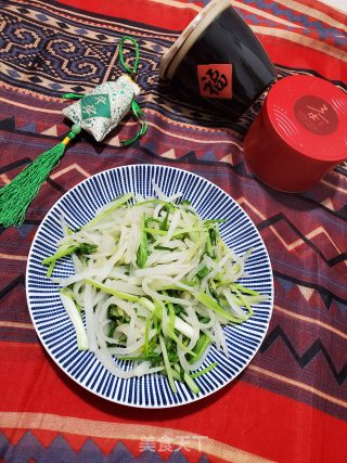 芹菜炒萝卜丝的做法步骤：9