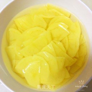 腊肉土豆的做法步骤：2
