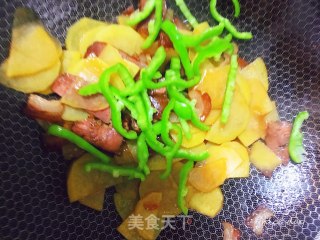 腊肉土豆的做法步骤：11