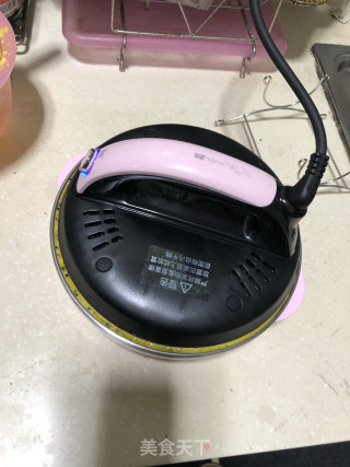 芝麻蛋饼、韭菜蛋饼的做法步骤：5