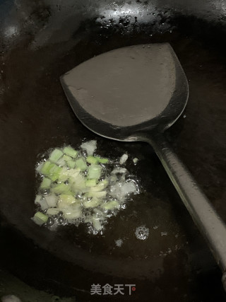 咸肉胡萝卜香菇焖饭的做法步骤：5