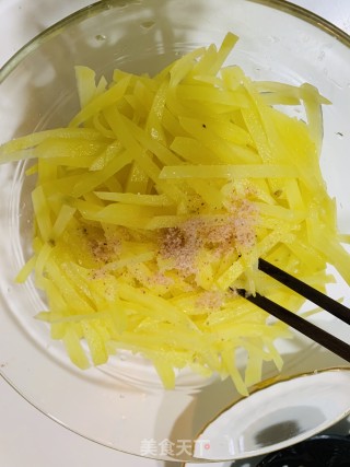 凉拌香菜土豆丝的做法步骤：4