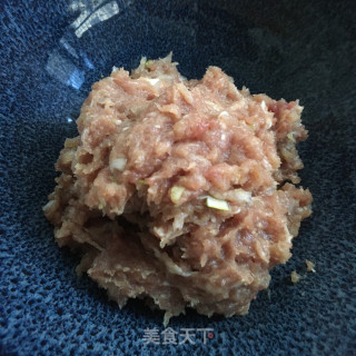 韭菜猪肉饺子的做法步骤：3