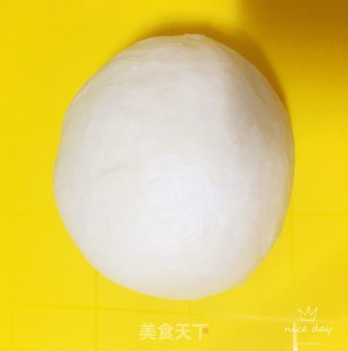 沙拉香松包的做法步骤：1