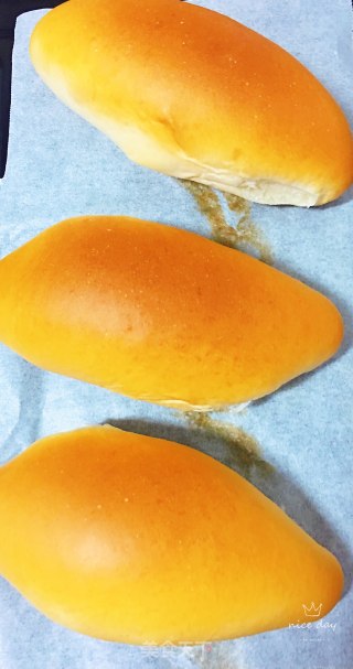 沙拉香松包的做法步骤：10