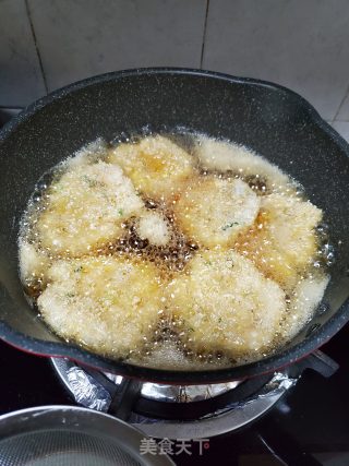 炸鱼饼的做法步骤：5