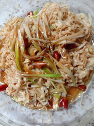 葱油干豆腐的做法步骤：6