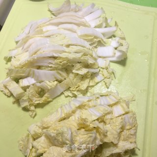 菌菇蛋饺时蔬汤的做法步骤：2