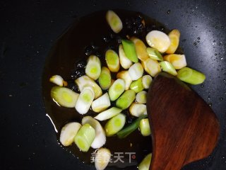 蒜苗豆腐的做法步骤：5