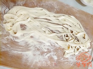大盘鸡抻面的做法步骤：6