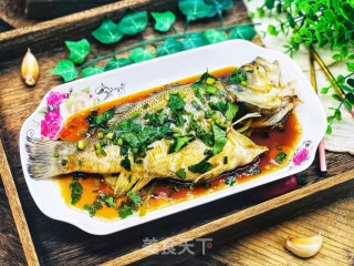 清蒸鲈鱼的做法步骤：10