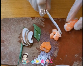10个月以上虾仁茶碗蒸的做法步骤：2