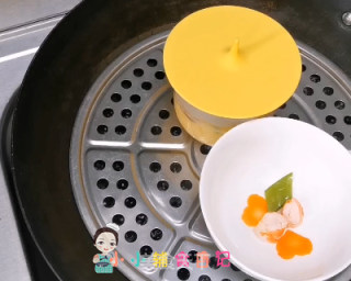 10个月以上虾仁茶碗蒸的做法步骤：7