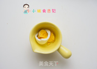 7个月以上蛋黄西蓝花粒粒面的做法步骤：7