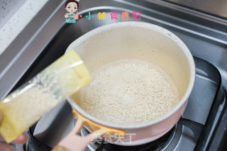 7个月以上蛋黄西蓝花粒粒面的做法步骤：8
