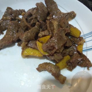 洋葱菜椒炒牛肉的做法步骤：3