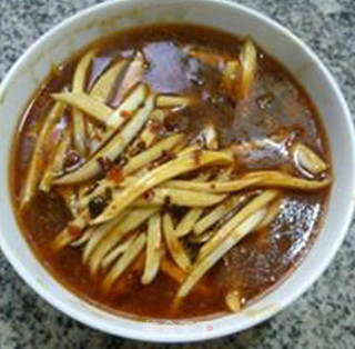 牛肉酱茭白丝盖浇面的做法步骤：13
