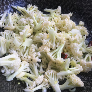 爆炒有机菜花的做法步骤：6
