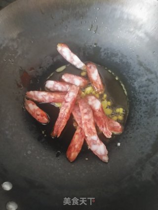 韭菜炒腊肠的做法步骤：5