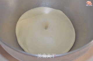 星形椰蓉面包（汤种）的做法步骤：3