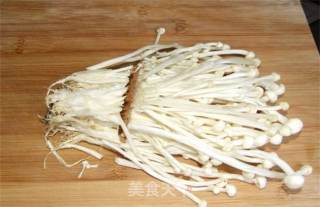 蒜蓉金针菇蒸虾的做法步骤：2