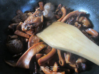 牛肉丸中翅烧鱿鱼干的做法步骤：14