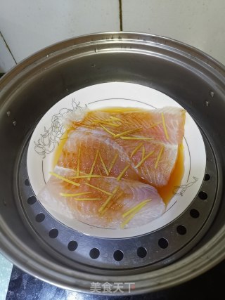清蒸龙利鱼柳的做法步骤：3