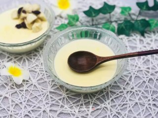 香蕉牛奶炖蛋的做法步骤：7