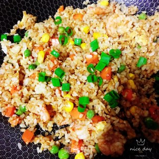 虾仁酱油炒饭的做法步骤：13