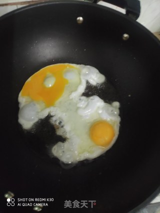 白菜条腐泡炒饭的做法步骤：3