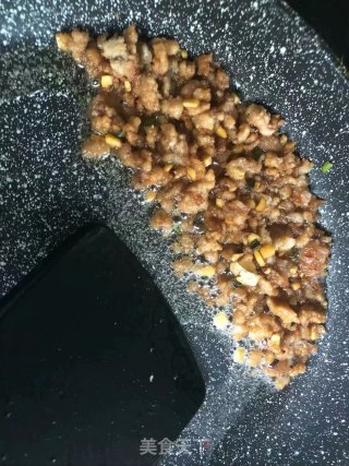 肉末鸡蛋羹的做法步骤：2