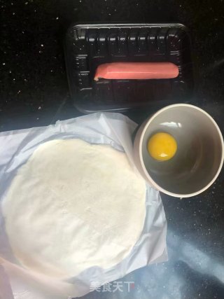 手抓饼香肠卷的做法步骤：1