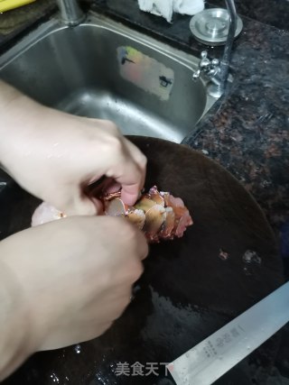 龙虾刺身的做法步骤：1