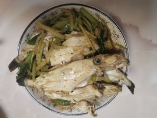 新鲜剥皮鱼的做法步骤：5