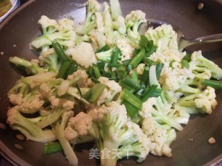 蚝油清炒菜花的做法步骤：6