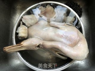 母油鸭的做法步骤：2