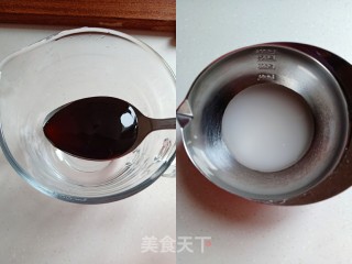 蒜苗炒猪红的做法步骤：2