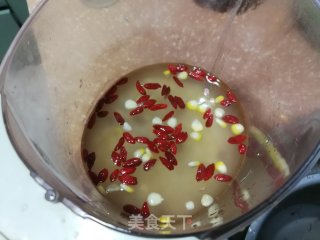 枸杞玉米小米糊的做法步骤：2