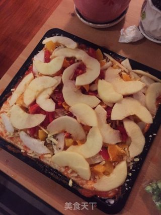 一面两饼????果蔬搭配????芝士厚卷边蔬菜火腿奶比萨????????芝士椰油底薄饼水果挞比萨????的做法步骤：12