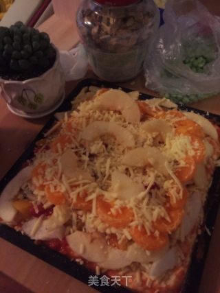 一面两饼????果蔬搭配????芝士厚卷边蔬菜火腿奶比萨????????芝士椰油底薄饼水果挞比萨????的做法步骤：14